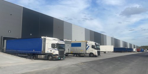  Apollo Tyres открывает центр дистрибуции шин в Венгрии
Комп...